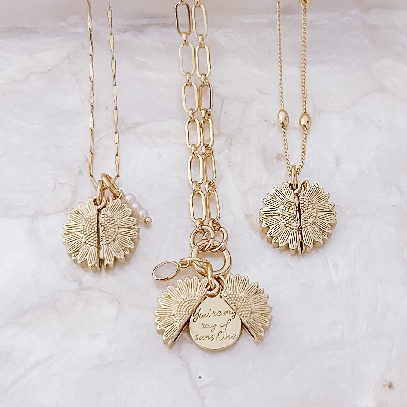Sonnenblume mit versteckter Botschaft – Charm