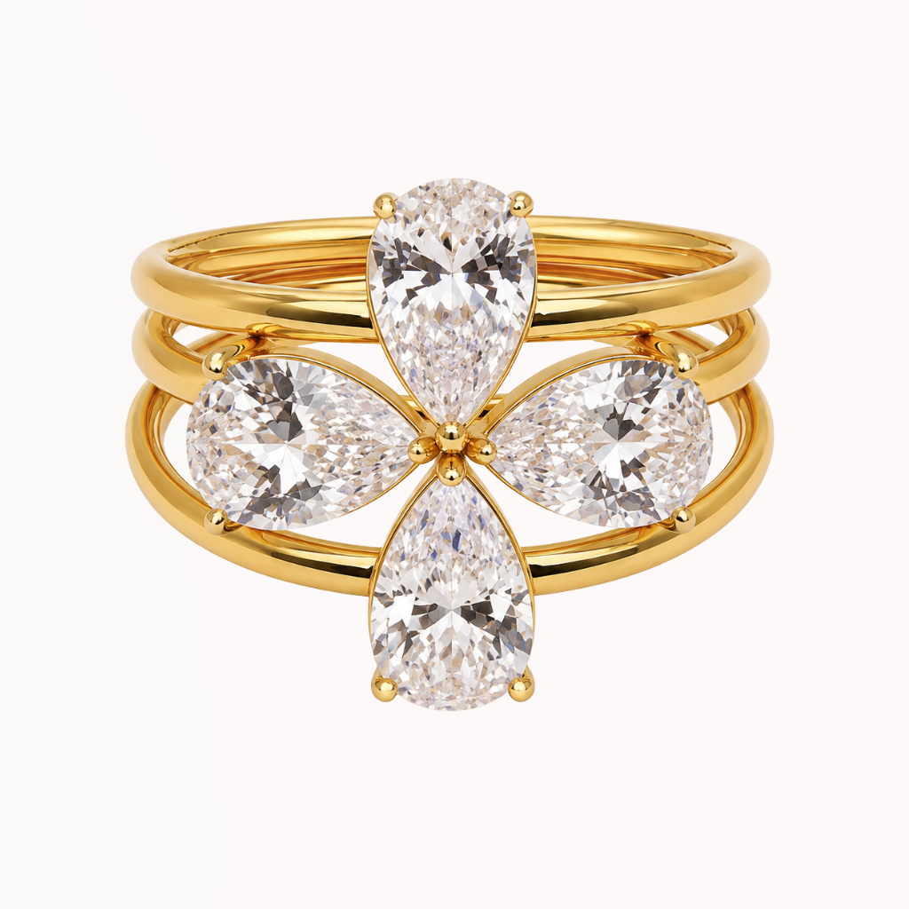 Triple Clover Ring