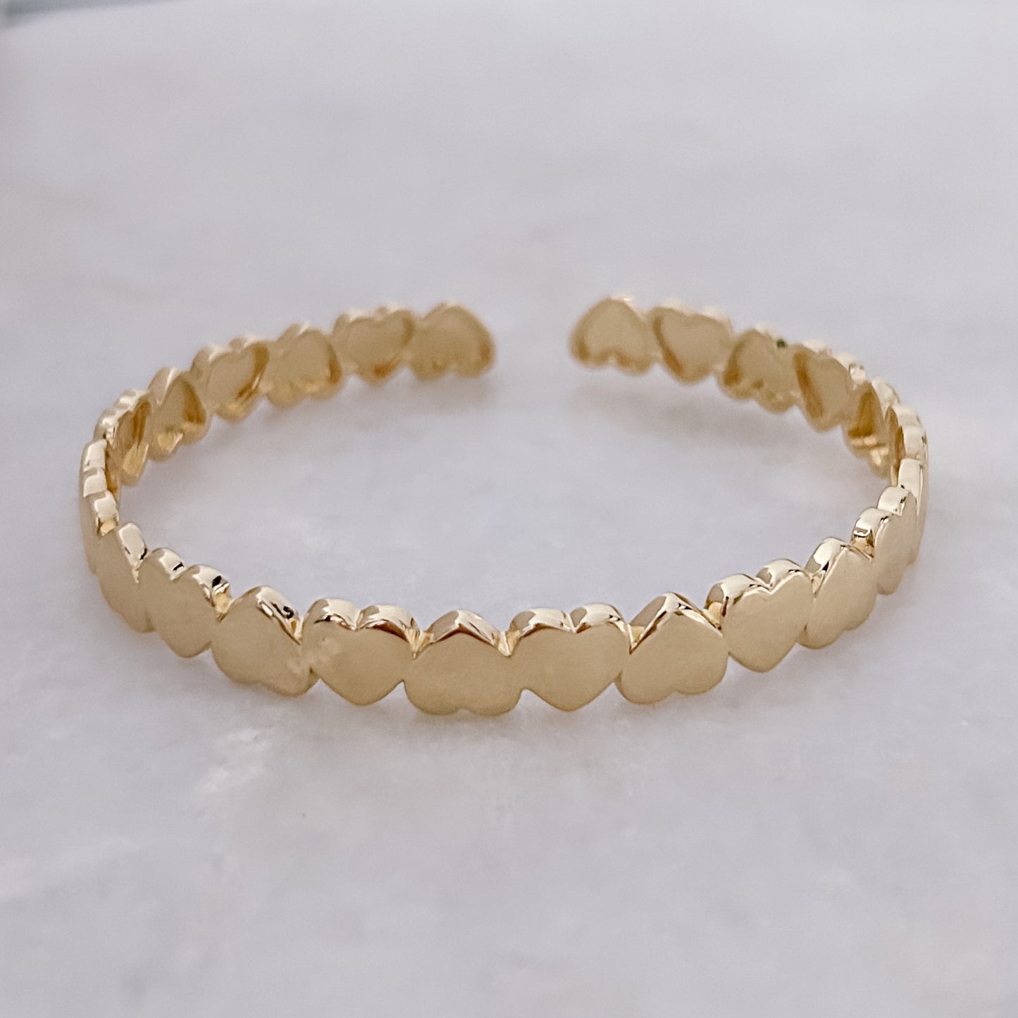 Goldener Herz-Armreif