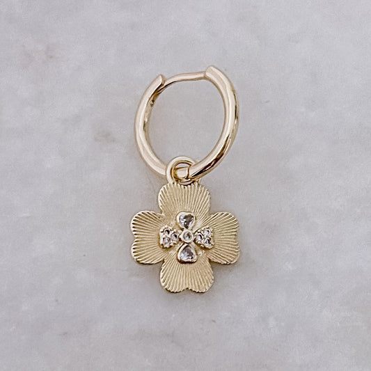 Grand Clover Classic Hoop