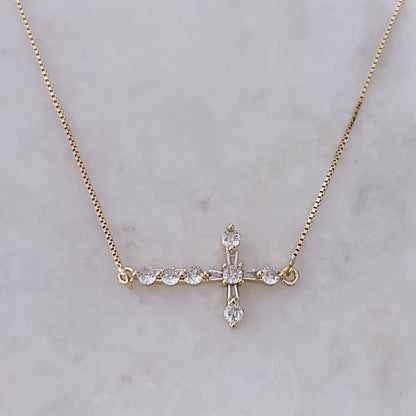 Diamantkreuz-Halskette